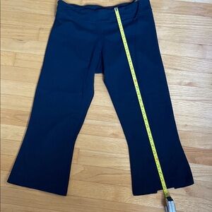Lululemon black Capri leggings